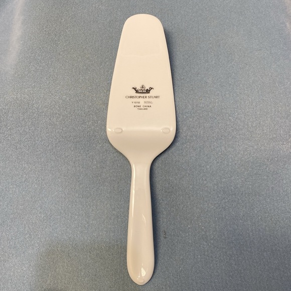 Cake Server CHRISTOPHER STUART BONE CHINA ROYAL WHITE CAKE SERVER Y1010 - Picture 3 of 11